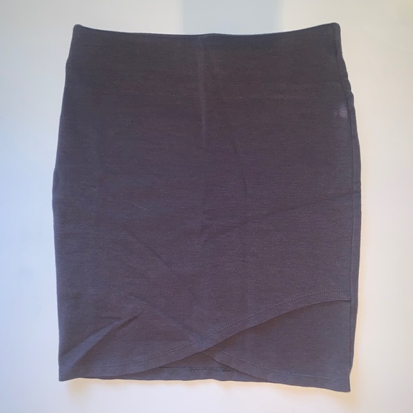 2 for $20 Aritzia Grey Skirt - Picture 3 of 6